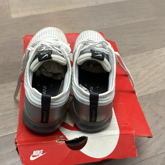 Nike Air VaporMax FlyKnit 3 - Picture 5 of 7